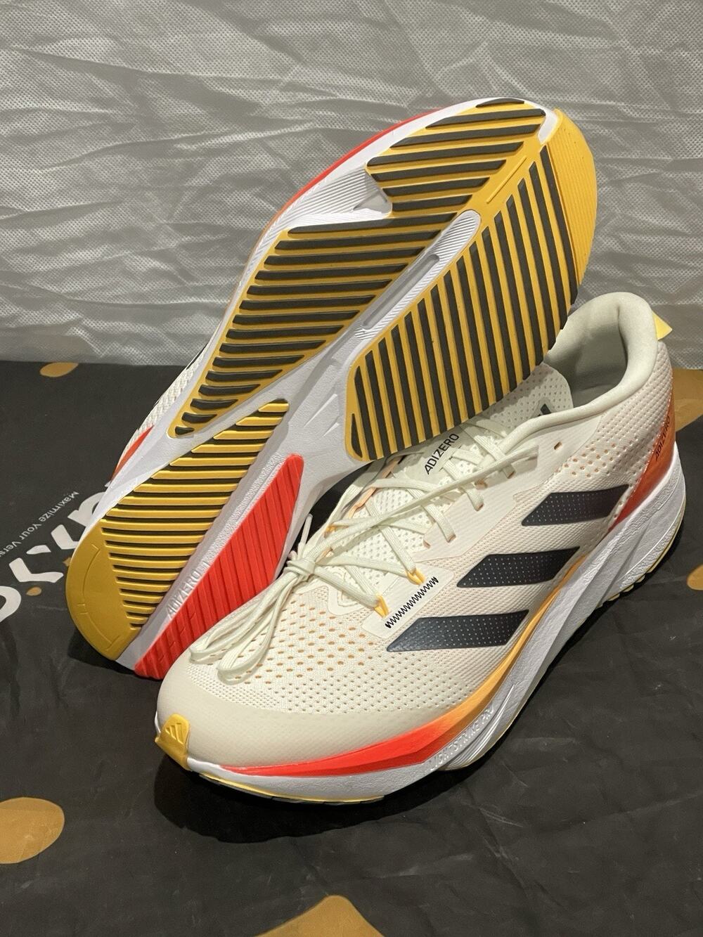 NEW Men’s 13 ADIDAS Adizero SL Running Shoes IG3336 Ivory Black Spark